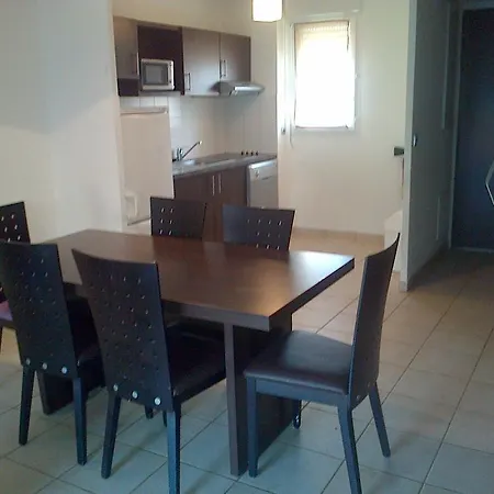 Park & Suites Village Marne La Vallee-montevrain
