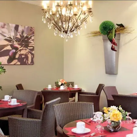 Park & Suites Village Marne La Vallee-montevrain